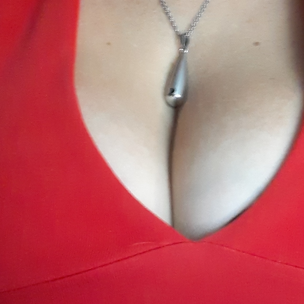 Backless adhesive bra - Picture 3 of 3
